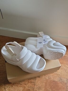 UGG Women's White AWW YEAH Quilted Platform Slingback Sandals